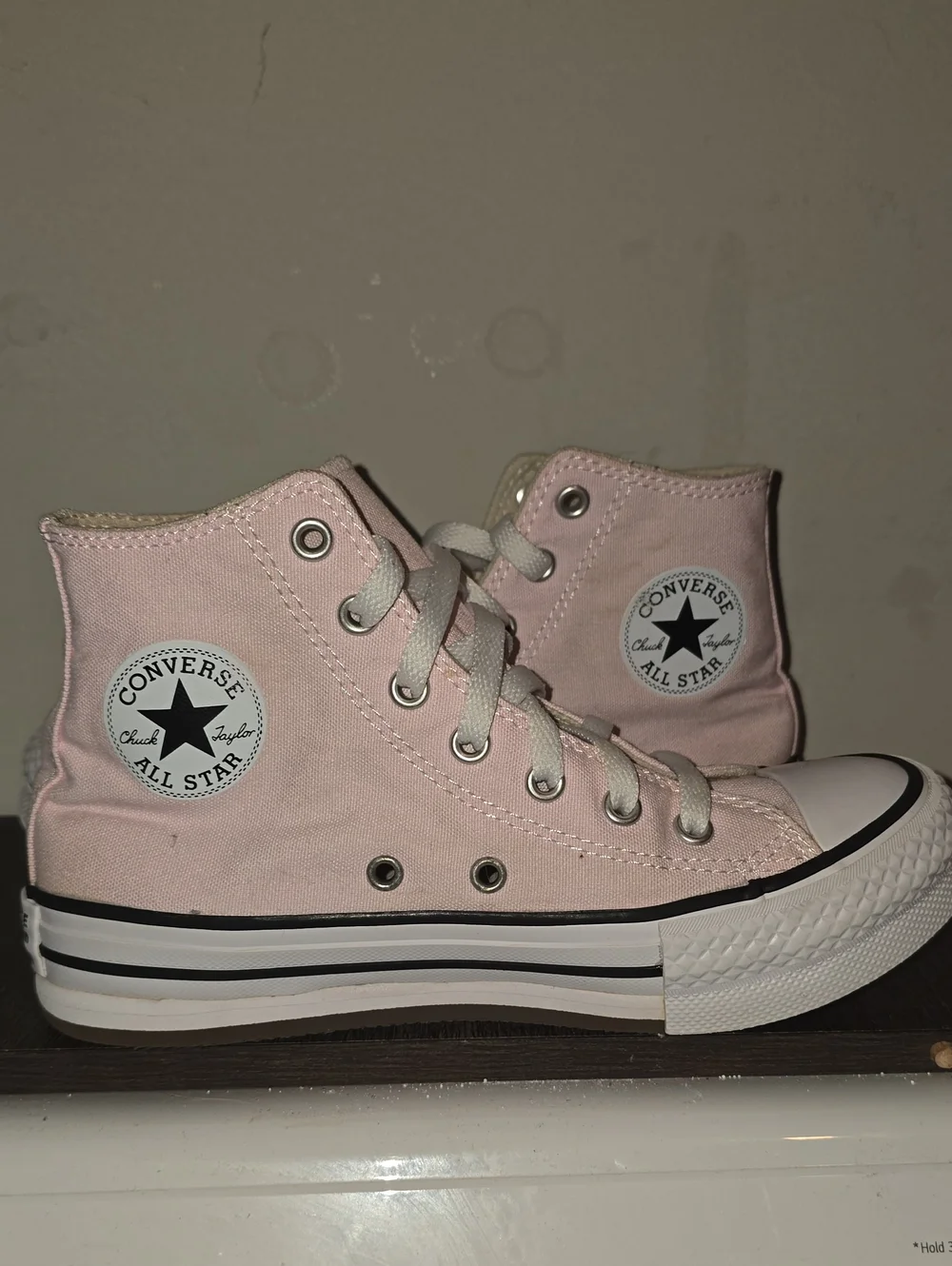 Girl's Converse Hi-top Light Pink Worn One Single Time🙄 Size 3